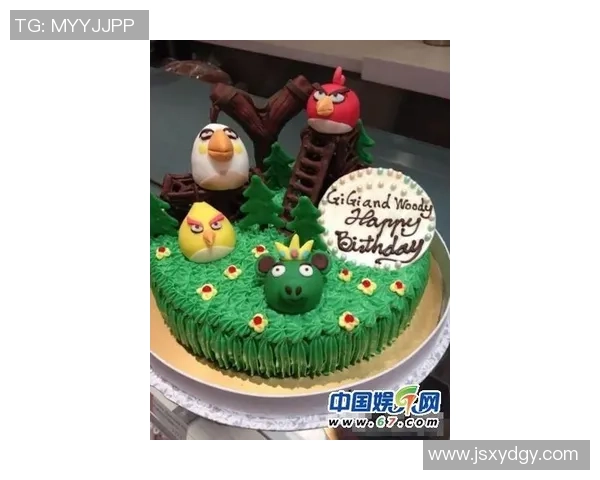 创意简易足球蛋糕装饰教程让你的派对更精彩