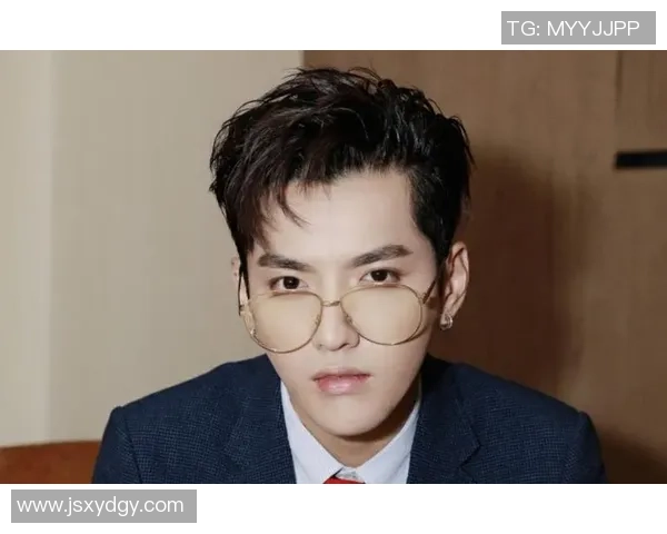 吴亦凡篮球队热血出战展现青春风采引发粉丝热烈追捧 吴亦凡篮球队热血出战展现青春风采引发粉丝热烈追捧