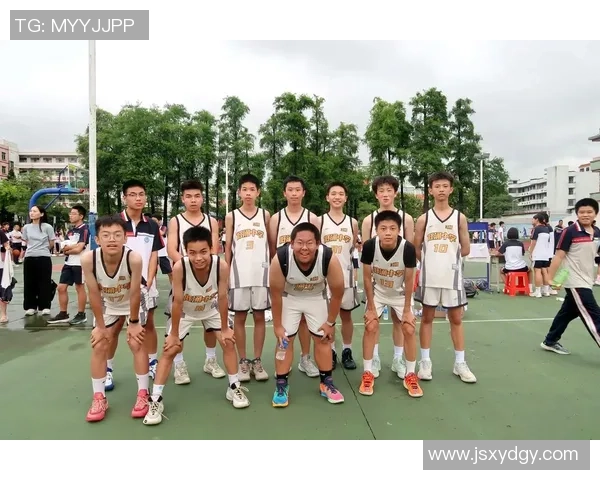 快乐篮球下载让你体验无与伦比的篮球乐趣尽在掌握之中快来加入我们吧